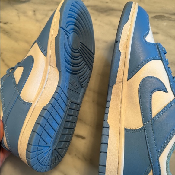 Dunks - Picture 3 of 3